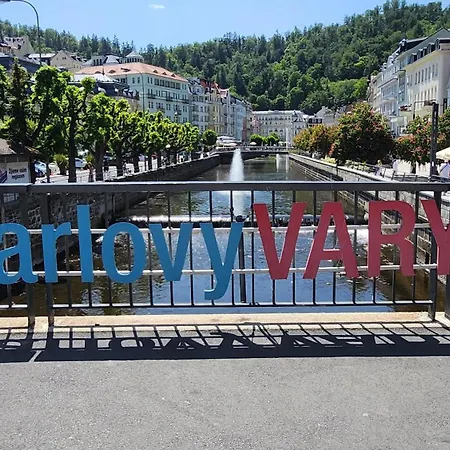 Centrum Divadelní Lägenhet *