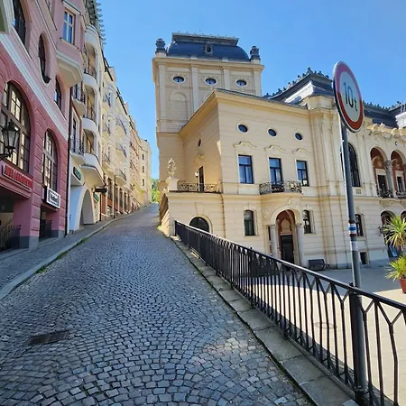 Centrum Divadelni * 카를로비바리