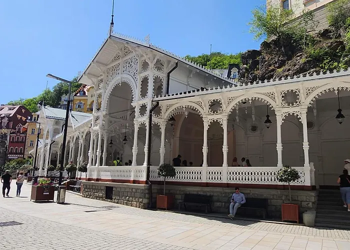 Centrum Divadelni Lejlighed Karlovy Vary
