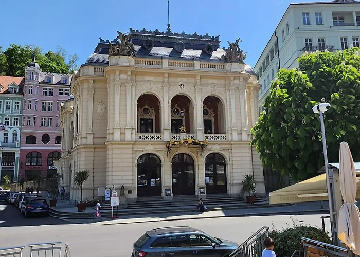 Centrum Divadelni *